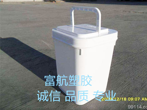 5L-011方形塑料桶